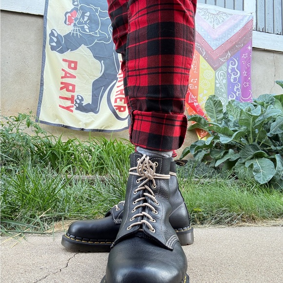 Meet your Posher, Daniel - Picture 10 of 10